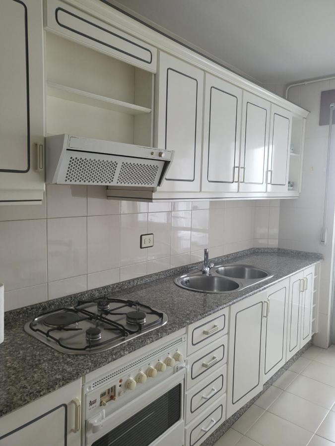 Byhouse Curros Enriquez Саррия Екстериор снимка